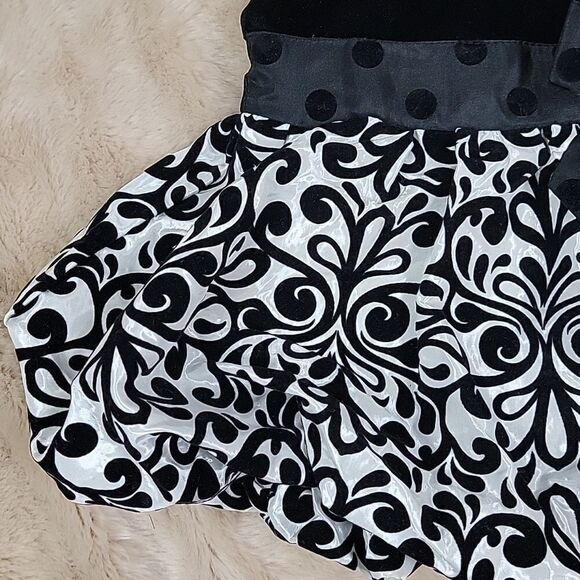 MUD PIE BABY BLACK AND WHITE DAMASK PARTY DRESS WITH BOWS, SIZE 9-12 MONTHS - Picture 3 of 8